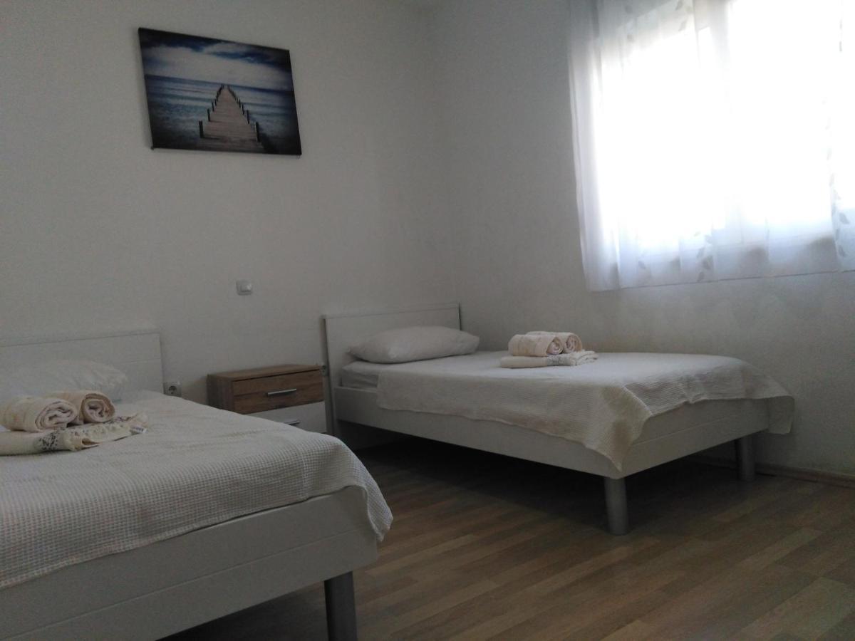 Apartman Visic 1692 Kaštela Eksteriør bilde