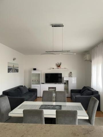Apartman Visic 1692 Kaštela Eksteriør bilde